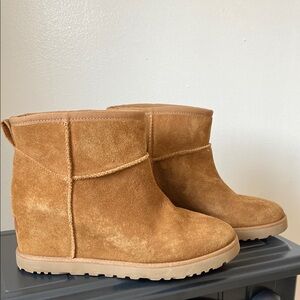 UGG platform heel booties size 8